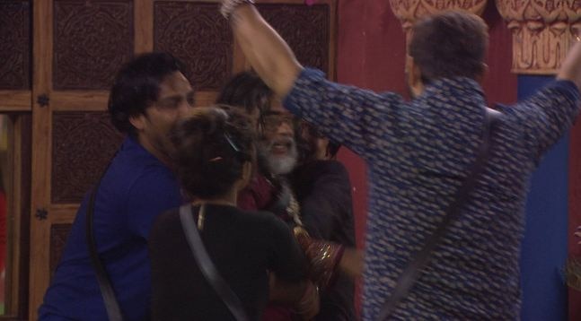 BIGG BOSS 10: Swami Om is BACK in the house