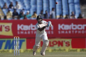 LIVE SCORE IND v ENG 1st Test Day 3: India lose 2 quick wickets at close of play