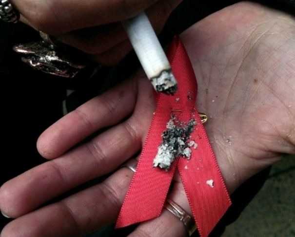 Smoking may turns HIV affected people's lifespan even shorter Smoking may turns HIV affected people's lifespan even shorter