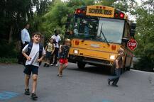 Ahead of Children's Day, best practices for students' safety while in school bus transit