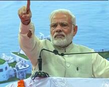 Those involved in mega scams now standing in queues to exchange Rs 4,000: PM Modi's jibe at Rahul