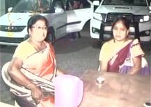 People patiently stand united over demonetisation, serve free food on dhabas