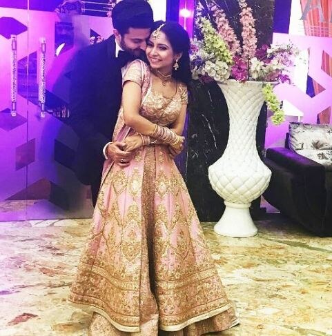 UNSEEN videos of Dheeraj Dhoopar and Vinny Arora's sangeet ceremony are here! UNSEEN videos of Dheeraj Dhoopar and Vinny Arora's sangeet ceremony are here!