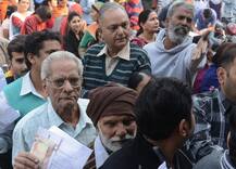Demonetisation: Only senior citizens allowed to exchange old currency tomorrow