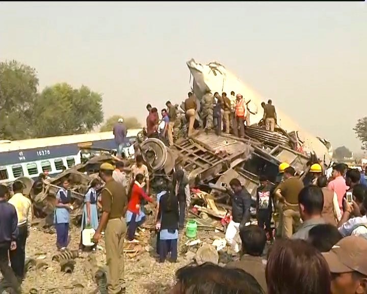 Kanpur: Rail fracture suspected to be cause of Indore-Patna Express derailment Kanpur: Rail fracture suspected to be cause of Indore-Patna Express derailment