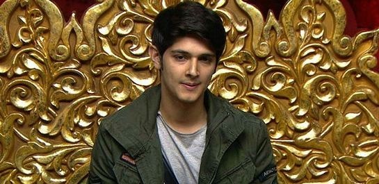 BIGG BOSS 10: Rohan Mehra gets EMOTIONAL as he gets a message from his father BIGG BOSS 10: Rohan Mehra gets EMOTIONAL as he gets a message from his father