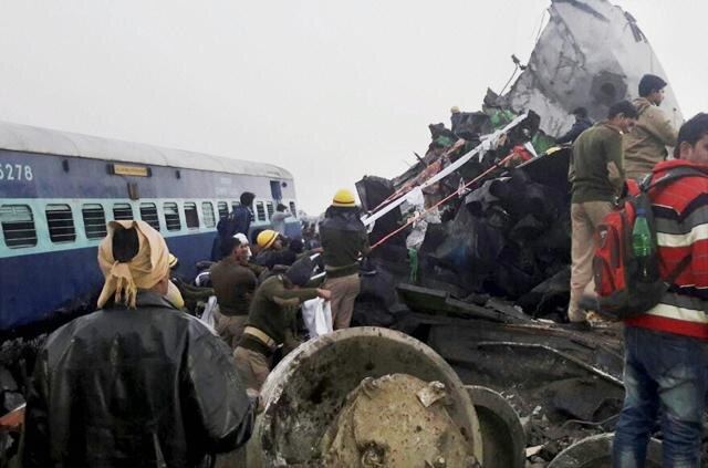 Indore-Patna Express derails: Death toll over 120, most bodies beyond recognition Indore-Patna Express derails: Death toll over 120, most bodies beyond recognition