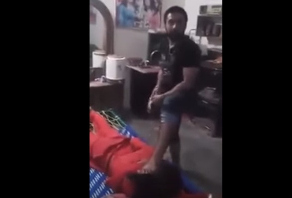 Watch: Pakistani man brutally thrashes transgender woman, arrested Watch: Pakistani man brutally thrashes transgender woman, arrested