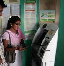 Demonetisation Fallout: Woman Spots Ex-Lover In Bank Queue, Gets Him Thrashed