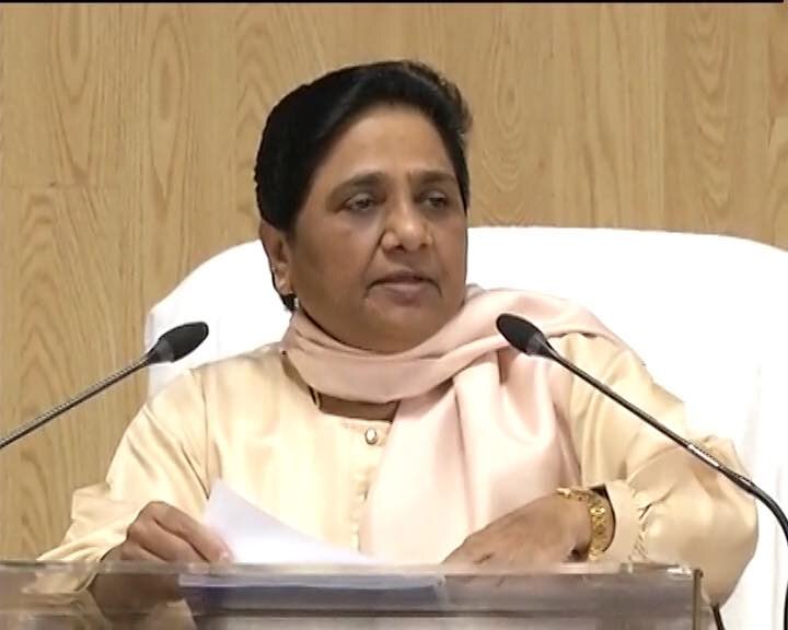 Demonetisation decision taken with 100% political interests: Mayawati Demonetisation decision taken with 100% political interests: Mayawati