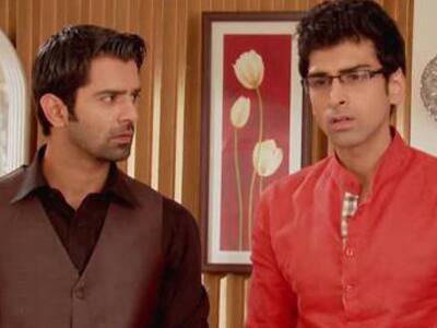 No comment! TV actor Barun Sobti having bromance time with buddy Akshay No comment! TV actor Barun Sobti having bromance time with buddy Akshay