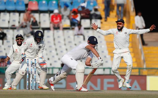 LIVE SCORE IND v ENG 3rd Test Day 3: Ashwin rips through England top order LIVE SCORE IND v ENG 3rd Test Day 3: Ashwin rips through England top order