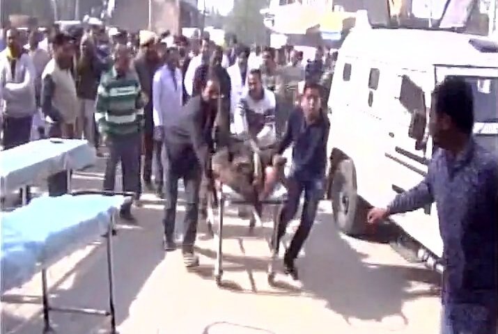 J&K: Terrorists attack Army post in Nargota, 2 jawans injured J&K: Terrorists attack Army post in Nargota, 2 jawans injured