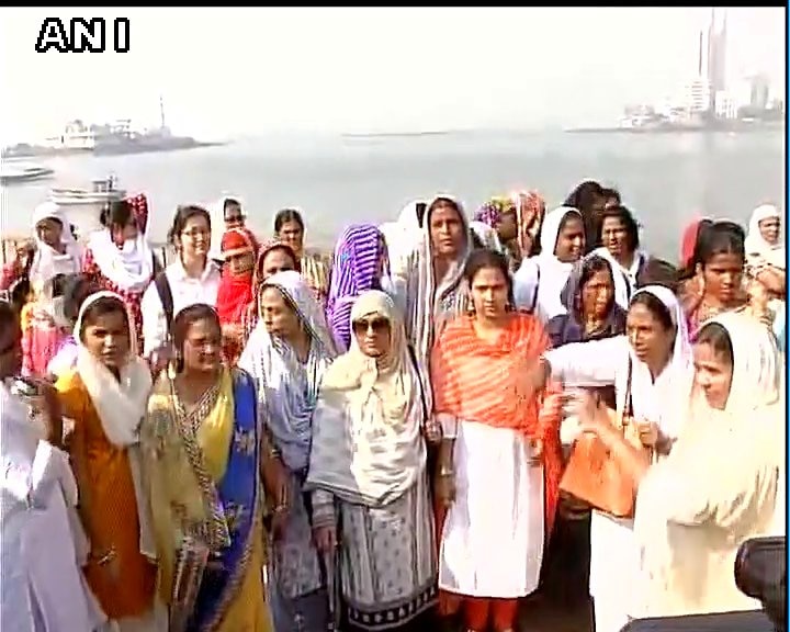 Women to enter famous Haji Ali Dargah after 5 years Women to enter famous Haji Ali Dargah after 5 years