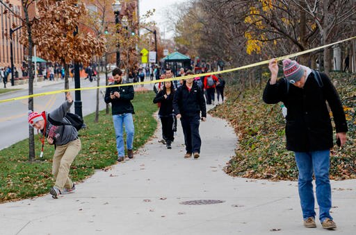 Man rams into pedestrians in Ohio, gets out & stabs them indiscriminately Man rams into pedestrians in Ohio, gets out & stabs them indiscriminately