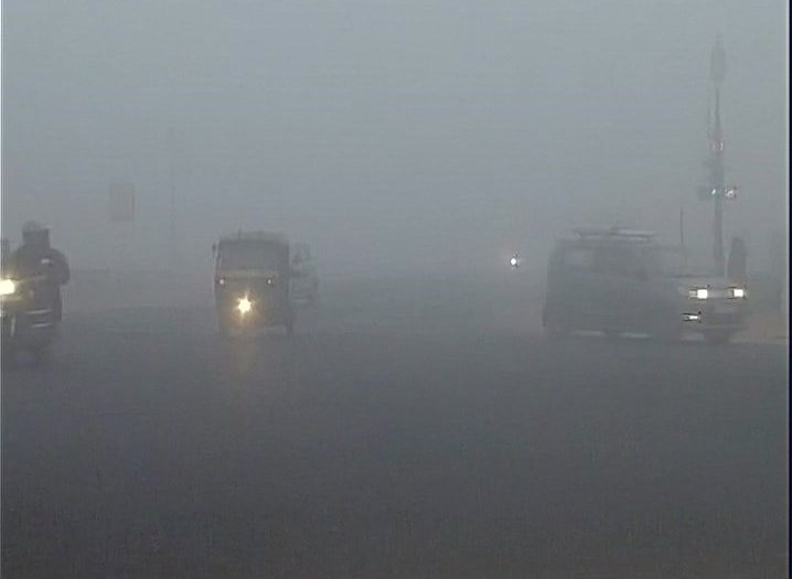 Fog disrupts flight, train services in the national capital Fog disrupts flight, train services in the national capital