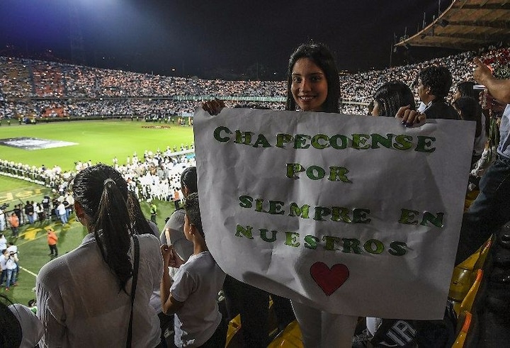 Crashed Columbian plane carrying Brazil's Chapecoense soccer club was low on fuel Crashed Columbian plane carrying Brazil's Chapecoense soccer club was low on fuel