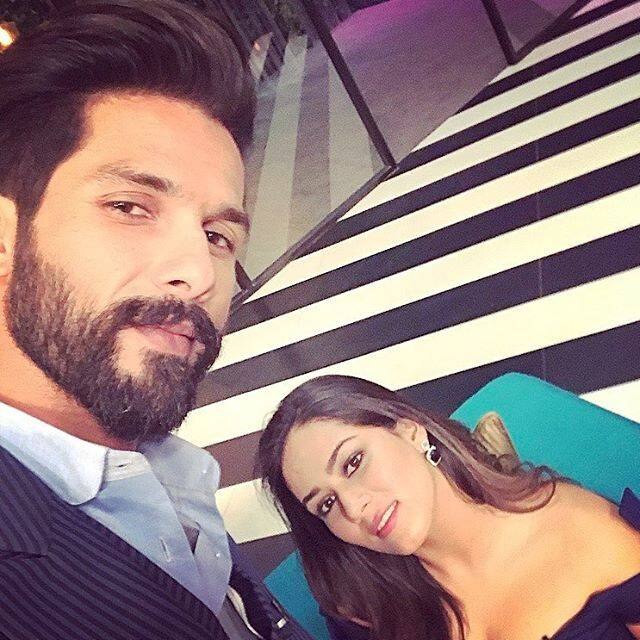 PHOTO ALERT: Shahid Kapoor & Mira Rajput share an adorable selfie from the 'Koffee With Karan Season 5' PHOTO ALERT: Shahid Kapoor & Mira Rajput share an adorable selfie from the 'Koffee With Karan Season 5'