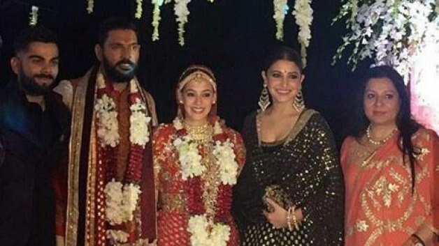 WATCH: Virat and Anushka shake a leg at Yuvraj Singh's Goa Wedding WATCH: Virat and Anushka shake a leg at Yuvraj Singh's Goa Wedding