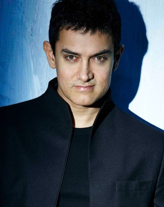 Aamir Khan returns as singer after 18 years Aamir Khan returns as singer after 18 years