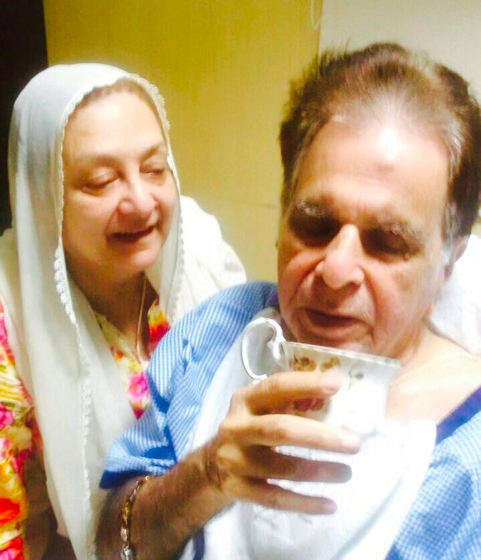 Dilip Kumar doing fine, says Saira Banu   Dilip Kumar doing fine, says Saira Banu