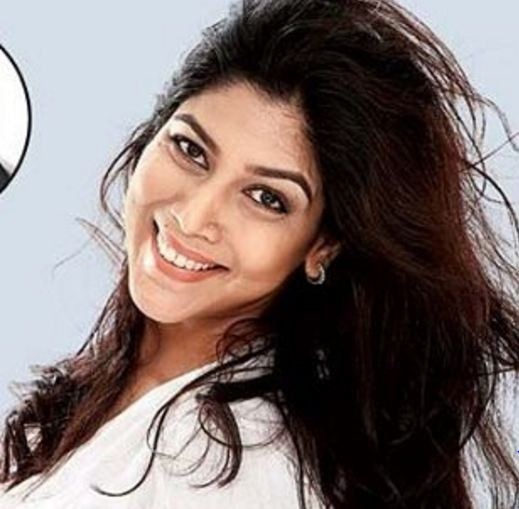 Aamir Khan has a child-like enthusiasm: Sakshi Tanwar Aamir Khan has a child-like enthusiasm: Sakshi Tanwar