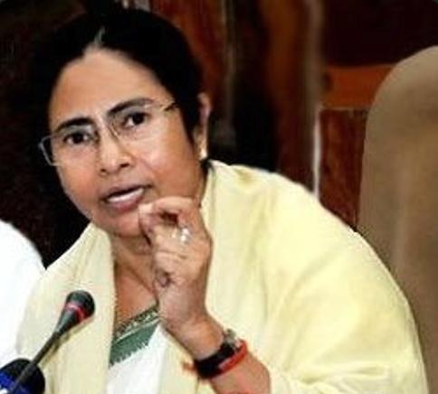 Mamata slams IT raids at TN Chief Secy's residence, dubs it 'vindictive', 'unethical' Mamata slams IT raids at TN Chief Secy's residence, dubs it 'vindictive', 'unethical'