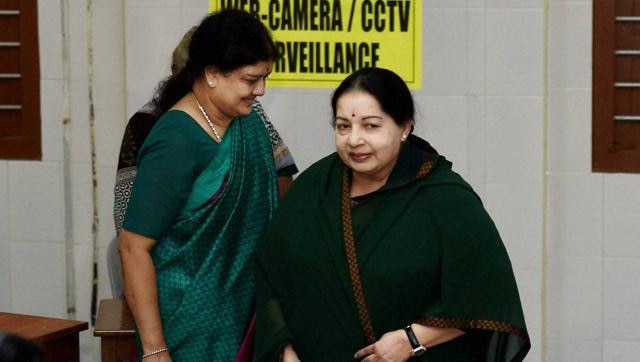 5 less known facts about Sasikala, the woman surrounded by controversy   5 less known facts about Sasikala, the woman surrounded by controversy