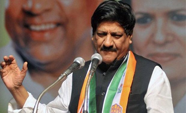 BJP raising AgustaWestland issue to divert attention from demonetisation, says Prithviraj Chavan BJP raising AgustaWestland issue to divert attention from demonetisation, says Prithviraj Chavan