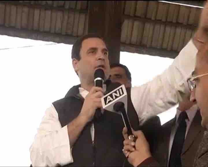 Demonetisation: Like king PM Modi only wants to speak, says Rahul Gandhi in Dadri Anaj Mandi Demonetisation: Like king PM Modi only wants to speak, says Rahul Gandhi in Dadri Anaj Mandi