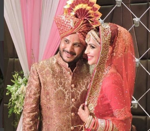 Dimple Jhangiani shares first picture from her wedding on social media Dimple Jhangiani shares first picture from her wedding on social media