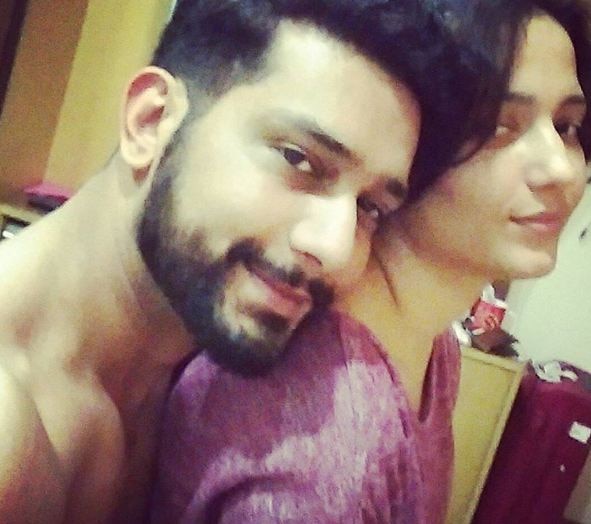 Love is in the air: Yeh Hai Mohabbatein's Sooraj is DATING this actress Love is in the air: Yeh Hai Mohabbatein's Sooraj is DATING this actress