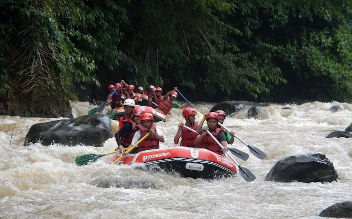 Four including three students from Delhi's St Stephen's College drown in Kerala river Four including three students from Delhi's St Stephen's College drown in Kerala river