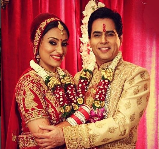 Aman Verma and Vandana Lalwani's first post-wedding selfie is adorable Aman Verma and Vandana Lalwani's first post-wedding selfie is adorable