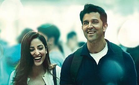 #Kaabil: Hrithik Roshan and Yami Gautam beaming with joy in fresh poster #Kaabil: Hrithik Roshan and Yami Gautam beaming with joy in fresh poster