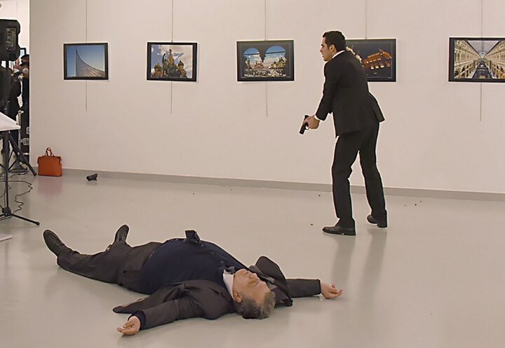 AP photographer recounts chaos that unfolded as he captures assassination of Russian ambassador AP photographer recounts chaos that unfolded as he captures assassination of Russian ambassador