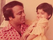 Shilpa, Shamita recall late father on his birth anniversary