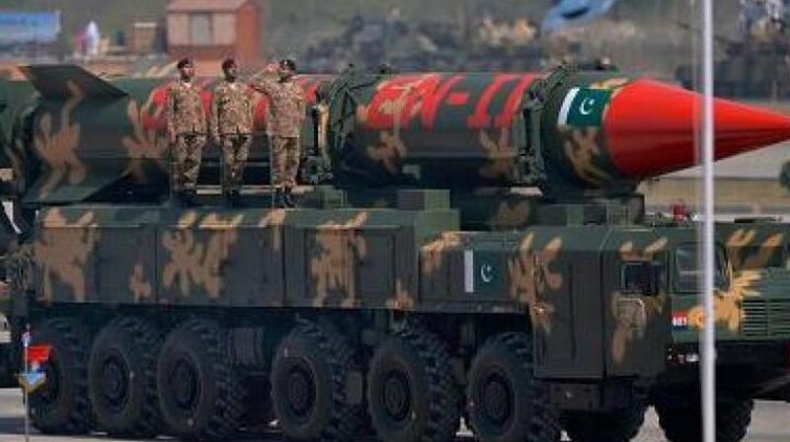 Pakistan threatens to nuke Israel after a fake news story Pakistan threatens to nuke Israel after a fake news story