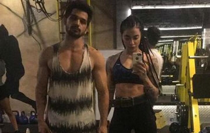 WHOOAA! For the FIRST TIME, Bigg Boss 10 contestant Bani J’s BOYFRIEND confesses his LOVE for her; Posts an ADORABLE PICTURE on social media WHOOAA! For the FIRST TIME, Bigg Boss 10 contestant Bani J’s BOYFRIEND confesses his LOVE for her; Posts an ADORABLE PICTURE on social media