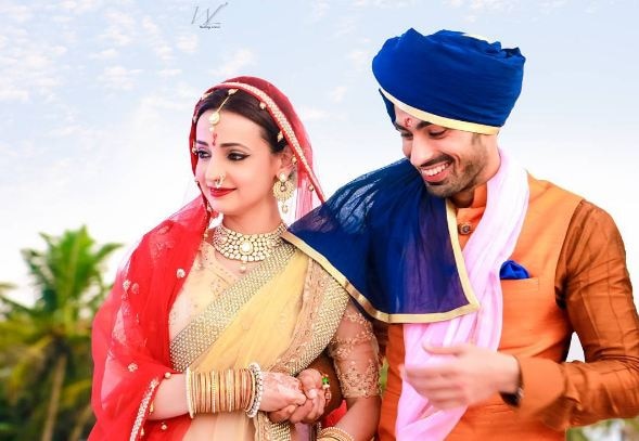 Newlyweds Mohit Sehgal and Sanaya Irani's official wedding album is here! Newlyweds Mohit Sehgal and Sanaya Irani's official wedding album is here!