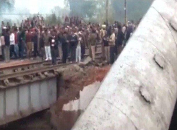 Kanpur again: 15 coaches of Ajmer-Sealdah express derail near Roora, 2 dead, 40 injured