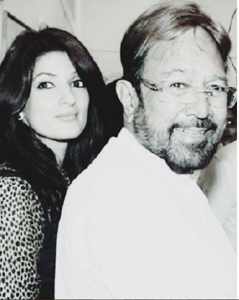 Twinkle posted a black and white image, featuring her and her father, on Twitter on Thursday.
