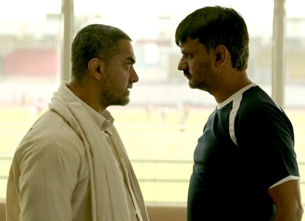 'Dangal': Geeta-Babita's coach Sondhi calls Aamir, asks him to say 'sorry' 'Dangal': Geeta-Babita's coach Sondhi calls Aamir, asks him to say 'sorry' 'Dangal': Geeta-Babita's coach Sondhi calls Aamir, asks him to say 'sorry'