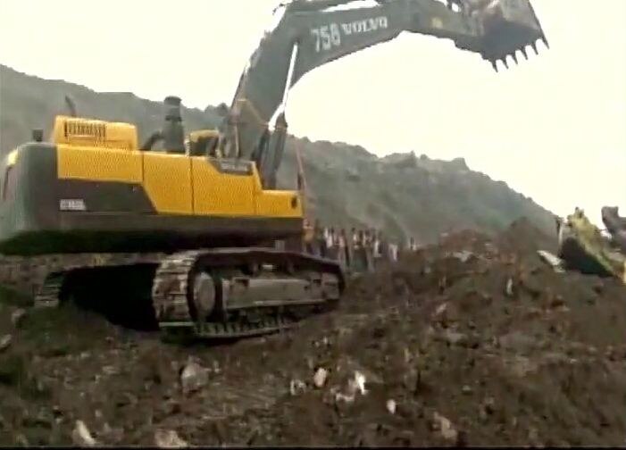 LIVE: Coal mine collapses in Jharkhand, 9 dead; Piyush Goel, ECL, CM announce ex-gratia LIVE: Coal mine collapses in Jharkhand, 9 dead; Piyush Goel, ECL, CM announce ex-gratia