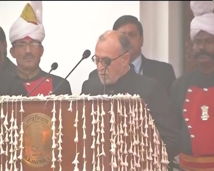 Anil Baijal takes oath as Lieutenant Governor of Delhi, CM Kejriwal also present Anil Baijal takes oath as Lieutenant Governor of Delhi, CM Kejriwal also present