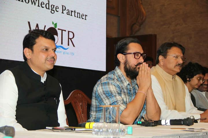 Fadnavis stressed the need for creating awareness among the masses on water conservation and involving them for the success of the endeavour. He said creating awareness and training people to conserve water was important to ensure the western state remained drought-free. (IMAGE COURTESY: MANAV MANGLANI)