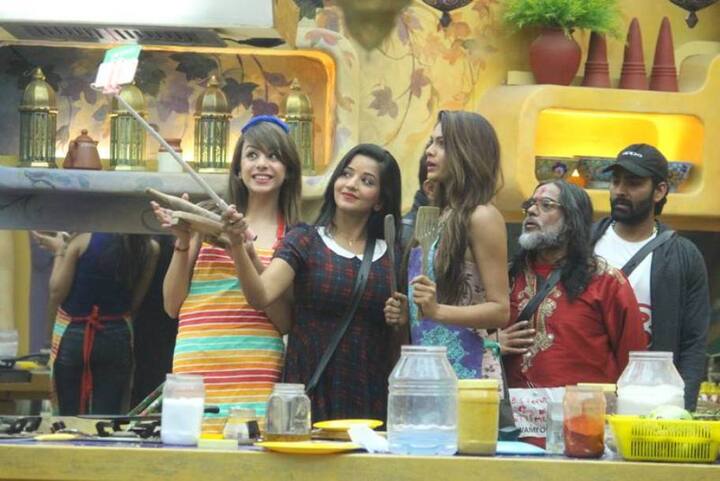 Currently only 7 contestants are left in the house after Swami Om’s eviction. As per this leaked list, contestants have been ranked according to the number of votes they have received. Here is the list of top 7 contestants. (Currently only 7 contestants are left in the house after Swami Om’s eviction. As per this leaked list, contestants have been ranked according to the number of votes they have received. Here is the list of top 7 contestants.(Image Courtesy - colorstv.com)