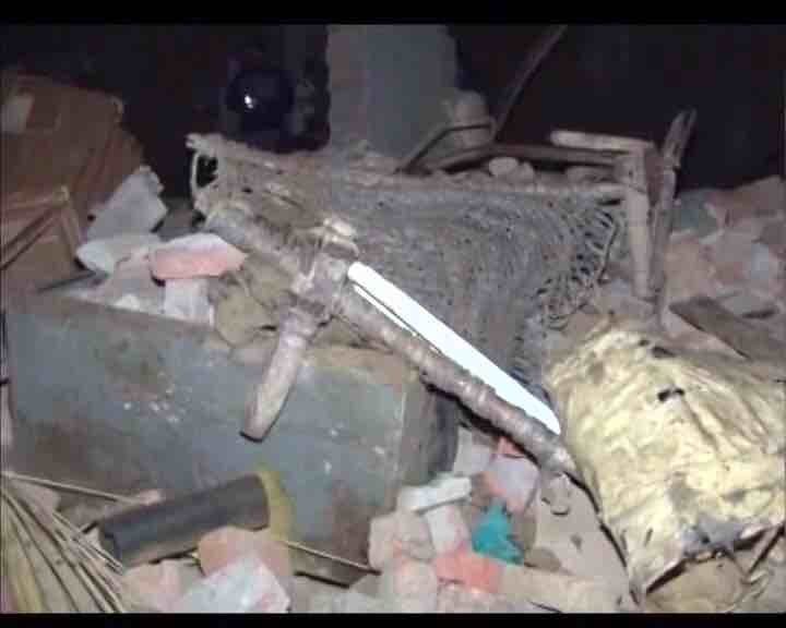 Ghaziabad: 3 children, 2 women killed in Loni after two-storey building collapses Ghaziabad: 3 children, 2 women killed in Loni after two-storey building collapses