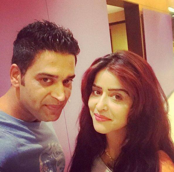 Congratulations to this beautiful couple.