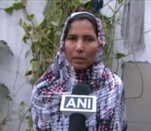 Soldier Tej Bahadur's wife demands CBI probe of food quality Soldier Tej Bahadur's wife demands CBI probe of food quality